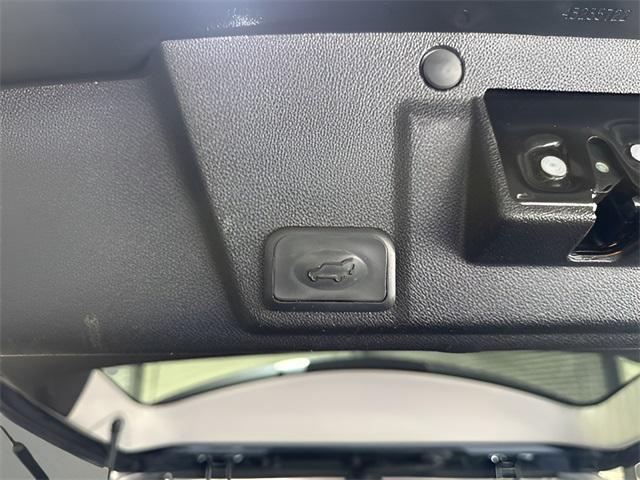used 2013 Chevrolet Traverse car, priced at $11,000