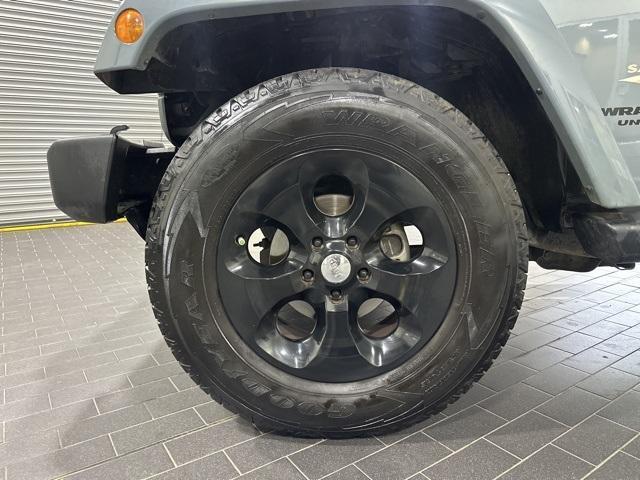 used 2015 Jeep Wrangler Unlimited car, priced at $16,900
