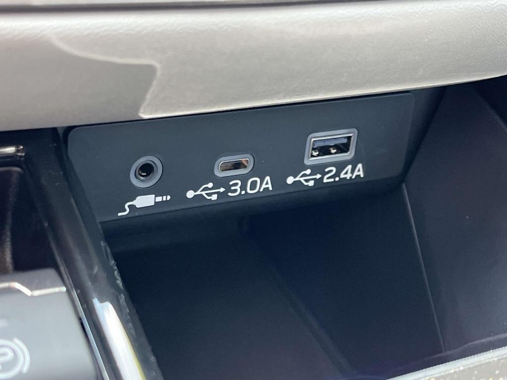 new 2025 Subaru Legacy car