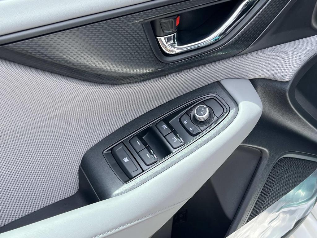 new 2025 Subaru Legacy car