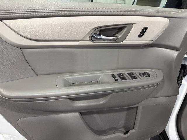used 2017 Chevrolet Traverse car, priced at $9,400