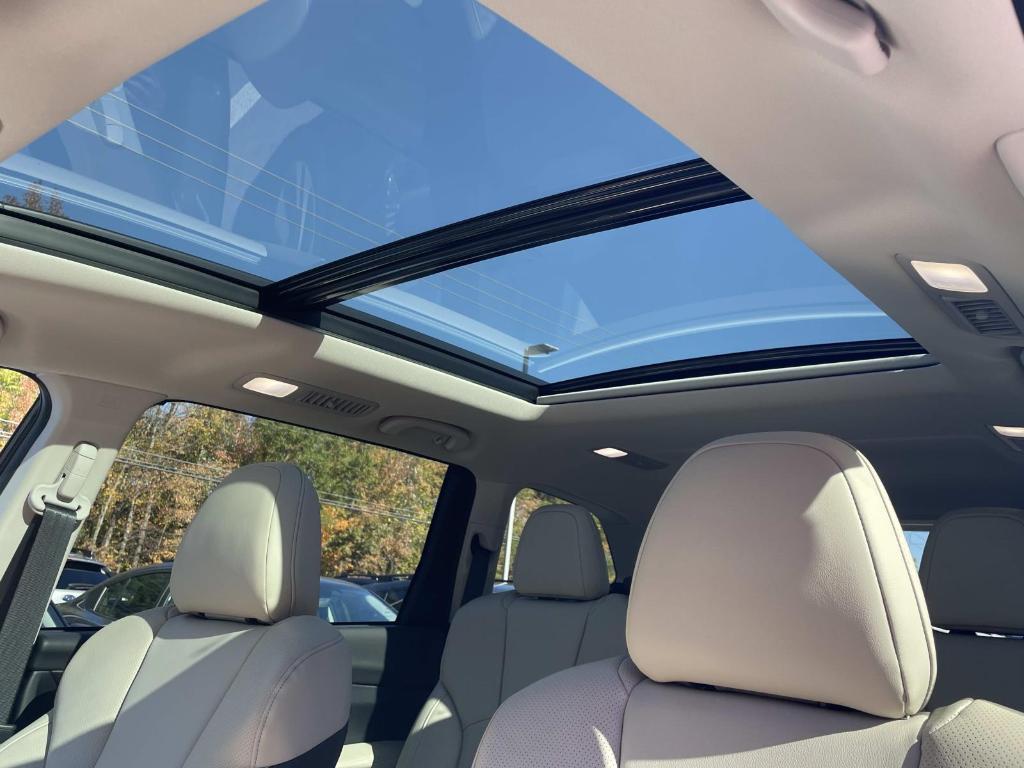 new 2025 Subaru Ascent car, priced at $46,843