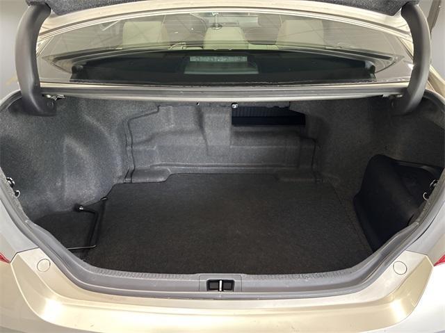 used 2015 Toyota Camry Hybrid car, priced at $14,900