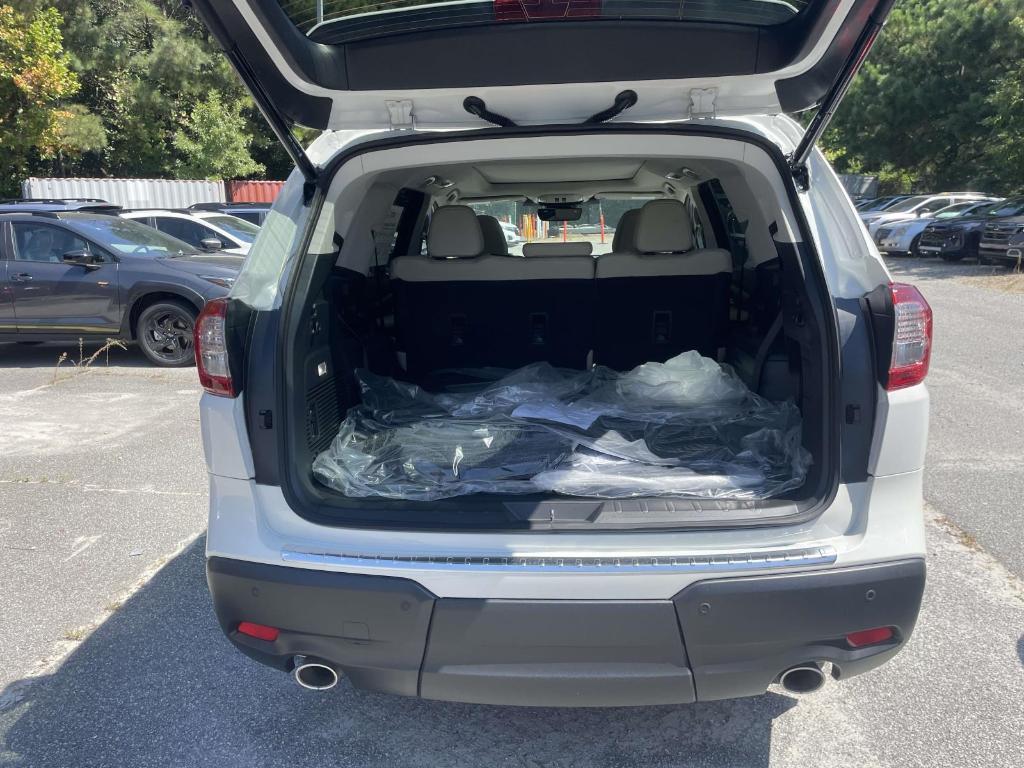 new 2025 Subaru Ascent car, priced at $46,926