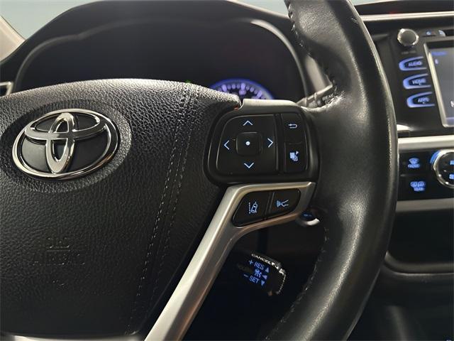 used 2018 Toyota Highlander car, priced at $22,900