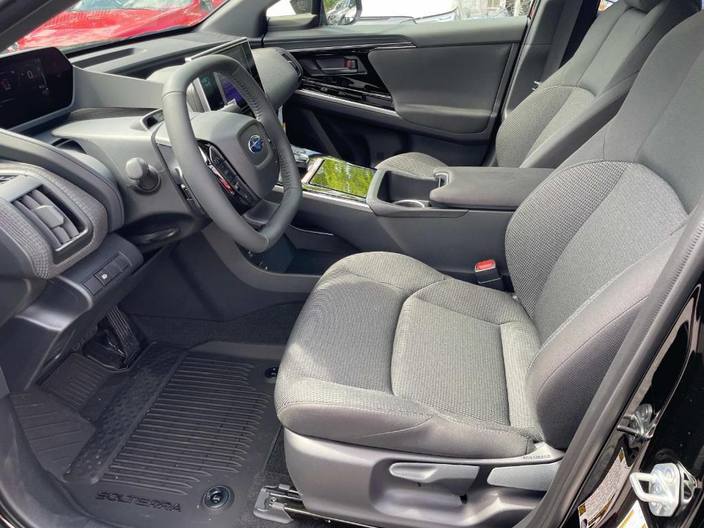 new 2025 Subaru Solterra car