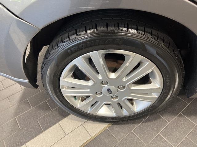 used 2009 Ford Focus car, priced at $4,000