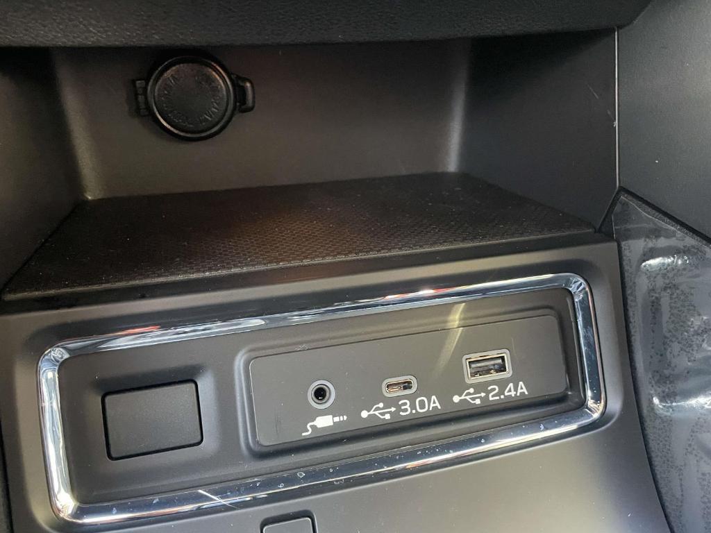 new 2025 Subaru Ascent car, priced at $39,621