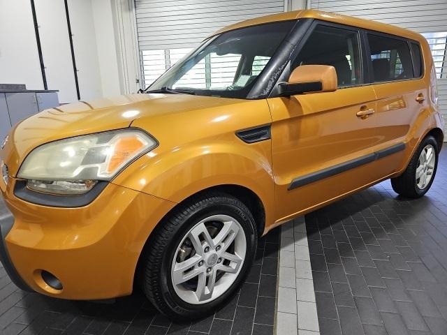 used 2011 Kia Soul car, priced at $5,200