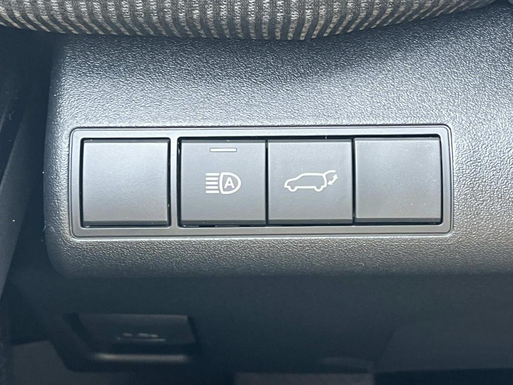 new 2025 Subaru Solterra car
