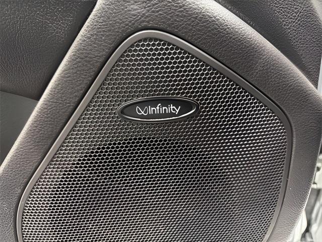 used 2011 Hyundai Santa Fe car, priced at $6,900