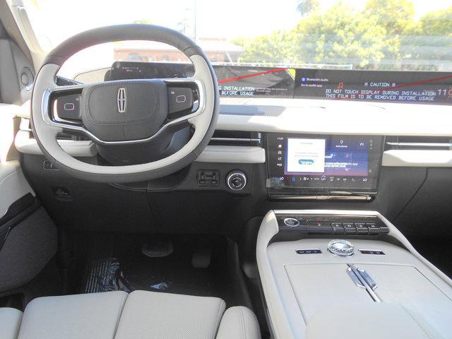 new 2025 Lincoln Navigator car, priced at $103,690