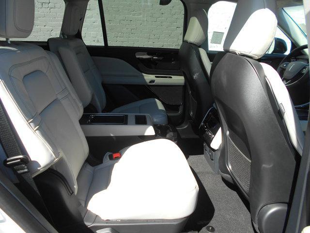 new 2025 Lincoln Aviator car, priced at $75,445