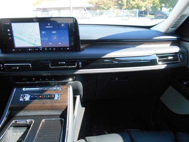 new 2025 Lincoln Aviator car, priced at $83,660