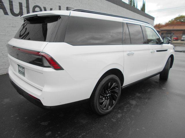 new 2025 Lincoln Navigator car, priced at $113,175