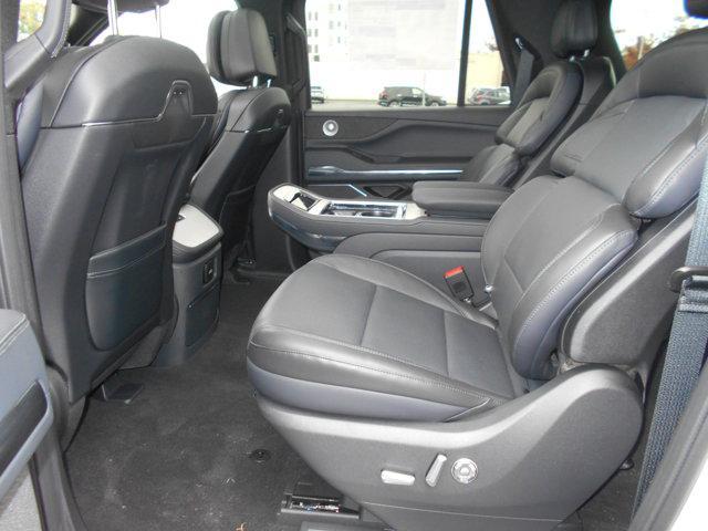 new 2025 Lincoln Navigator car, priced at $113,175