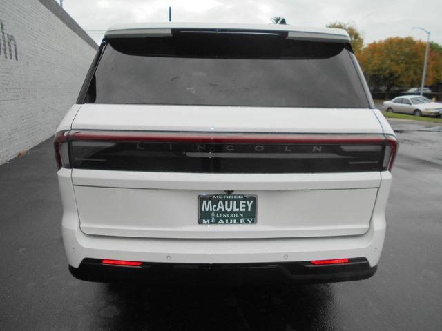 new 2025 Lincoln Navigator car, priced at $113,175