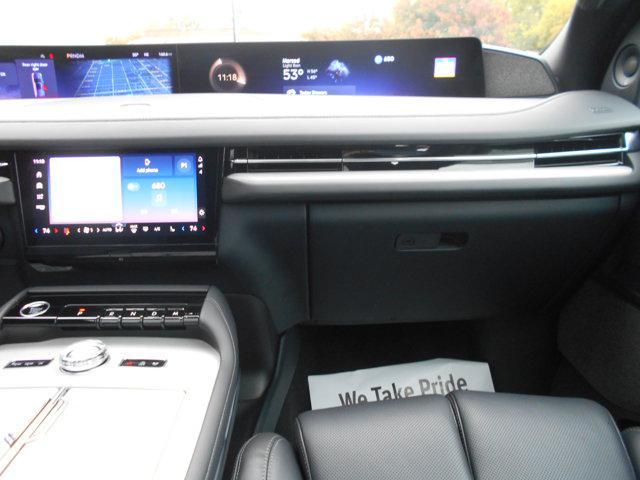 new 2025 Lincoln Navigator car, priced at $113,175