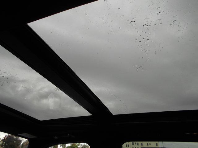 new 2025 Lincoln Navigator car, priced at $113,175