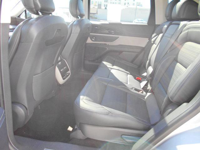new 2025 Lincoln Nautilus car, priced at $60,270
