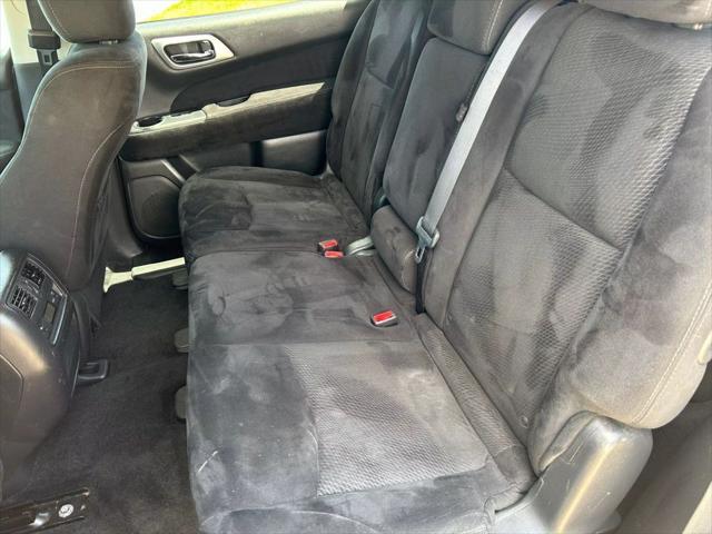 used 2014 Nissan Pathfinder car, priced at $9,995