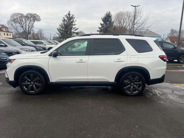 used 2023 Honda Pilot car, priced at $36,995