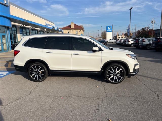 used 2022 Honda Pilot car, priced at $33,995