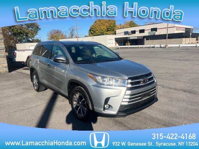 used 2019 Toyota Highlander car, priced at $29,995