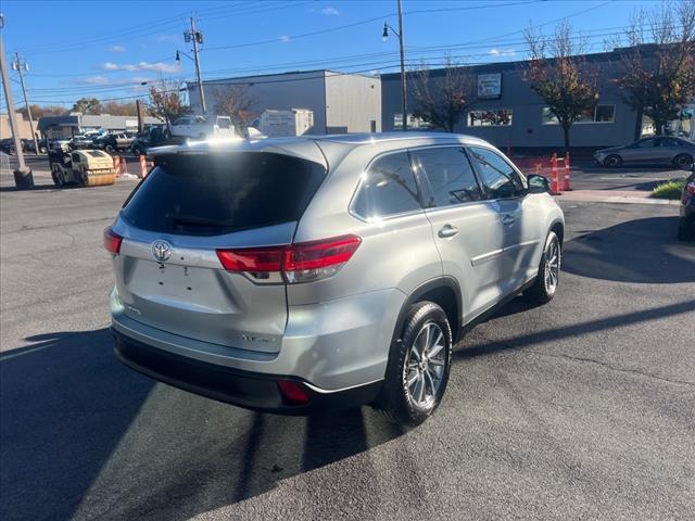 used 2019 Toyota Highlander car, priced at $29,995