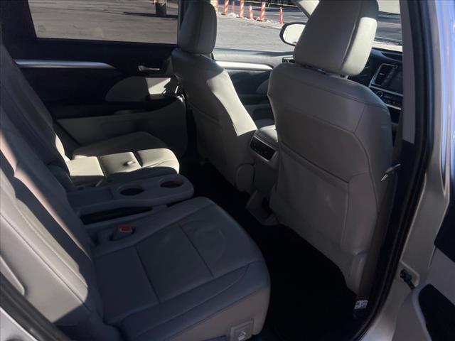 used 2019 Toyota Highlander car, priced at $29,995