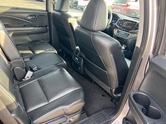 used 2022 Honda Pilot car, priced at $34,995