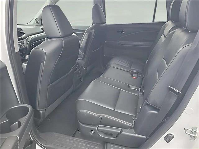 used 2022 Honda Pilot car, priced at $32,995