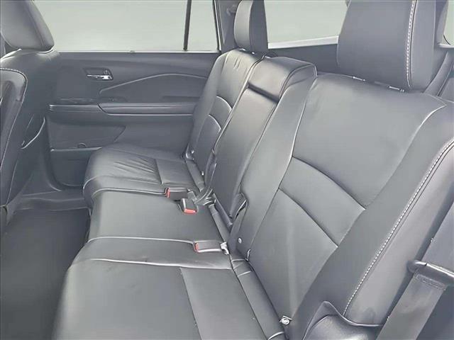 used 2022 Honda Pilot car, priced at $32,995