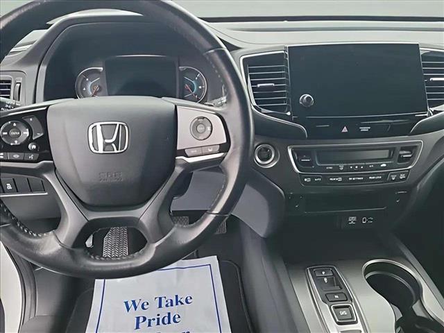 used 2022 Honda Pilot car, priced at $32,995