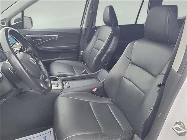 used 2022 Honda Pilot car, priced at $32,995