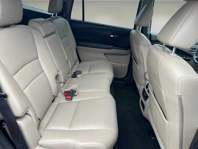 used 2022 Honda Pilot car, priced at $33,995