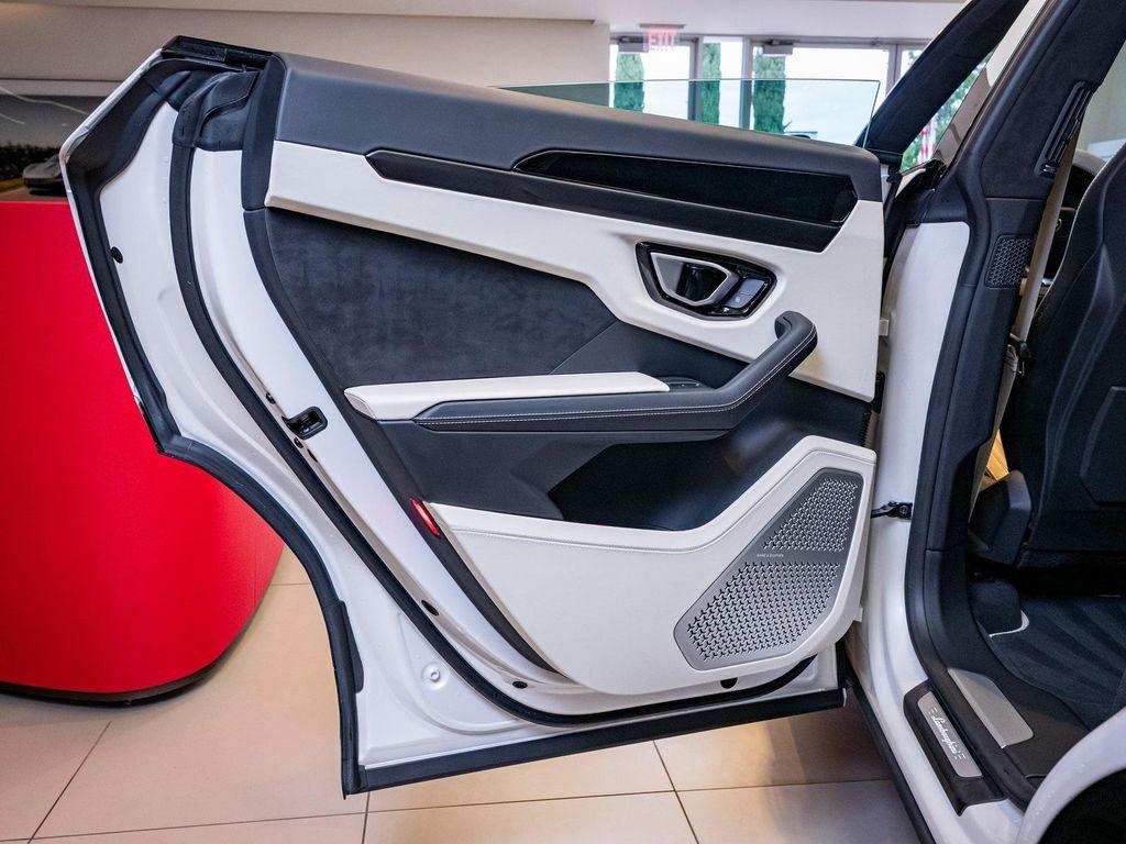 used 2024 Lamborghini Urus car, priced at $239,995