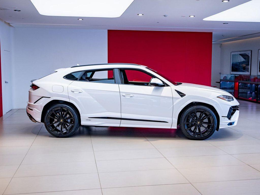 used 2024 Lamborghini Urus car, priced at $239,995