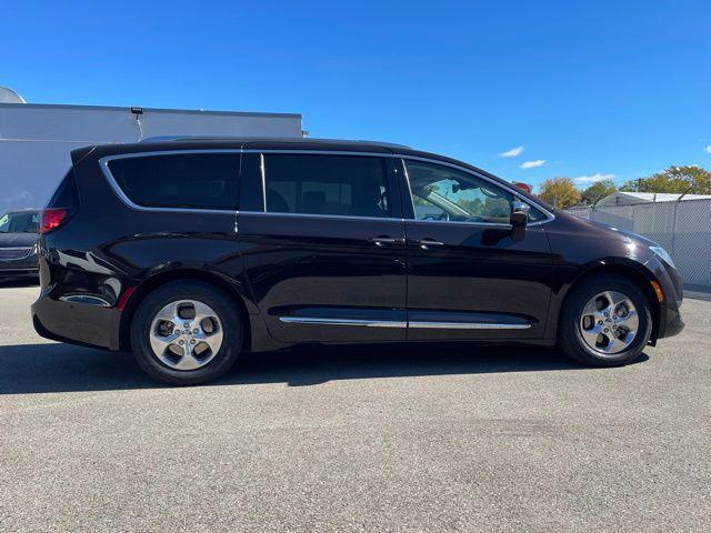 used 2018 Chrysler Pacifica Hybrid car, priced at $15,599