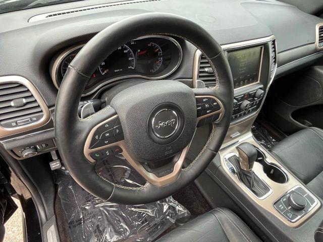 used 2017 Jeep Grand Cherokee car, priced at $16,899