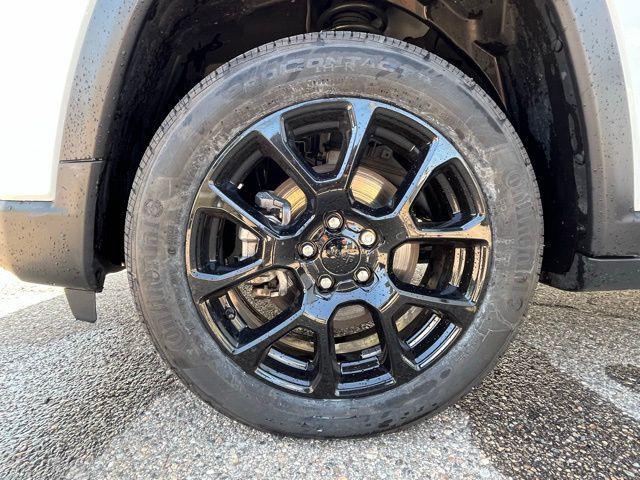used 2022 Jeep Compass car, priced at $23,299
