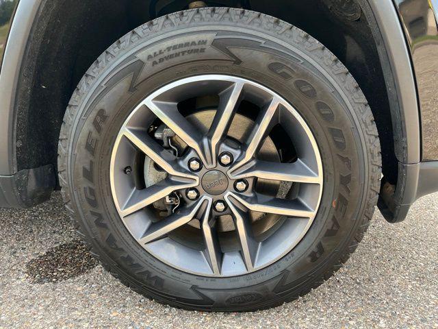 used 2020 Jeep Grand Cherokee car, priced at $22,899