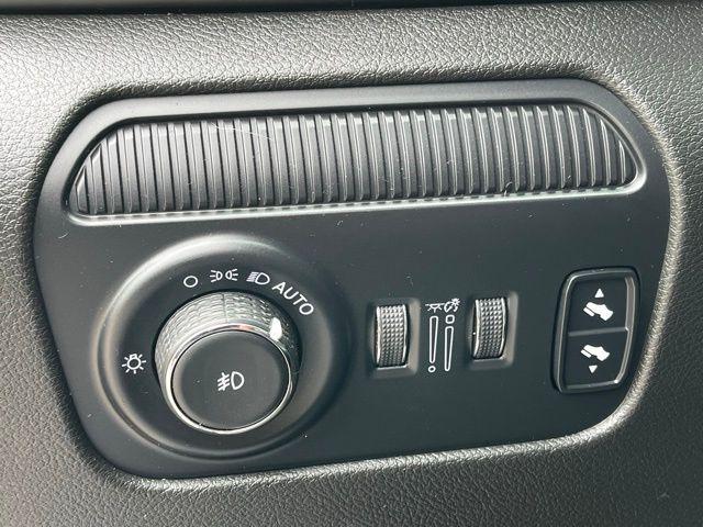 used 2022 Jeep Wagoneer car, priced at $45,999