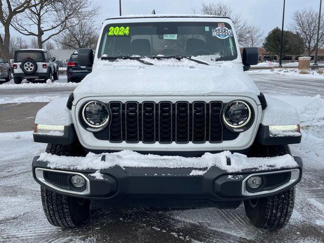 used 2024 Jeep Gladiator car, priced at $39,999