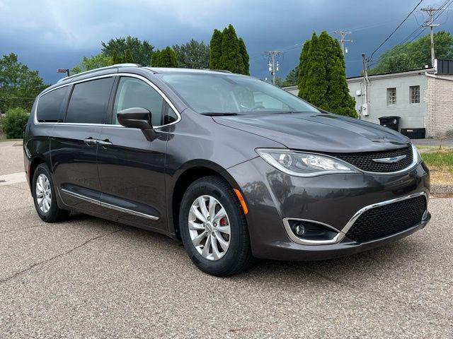 used 2018 Chrysler Pacifica car, priced at $17,999
