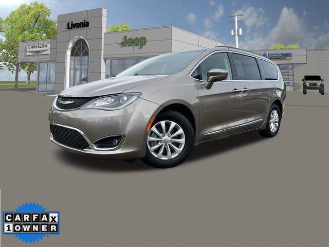used 2017 Chrysler Pacifica car, priced at $16,598
