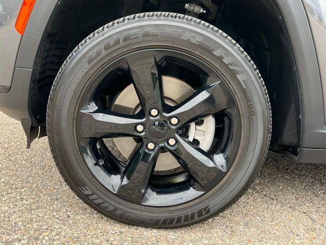 used 2023 Jeep Grand Cherokee L car, priced at $33,699