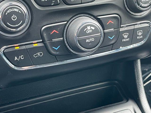 used 2022 Jeep Cherokee car, priced at $25,999