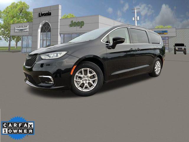 used 2022 Chrysler Pacifica car, priced at $23,998