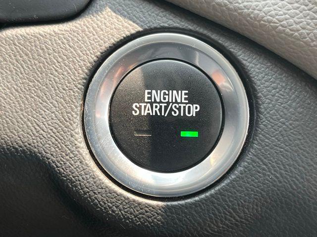 used 2021 Chevrolet Equinox car, priced at $18,999